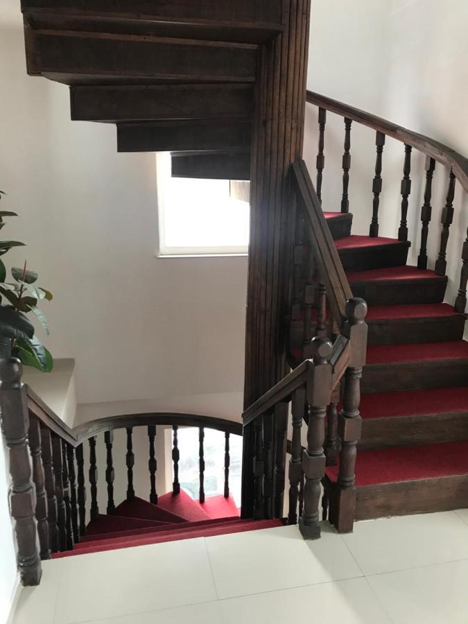 Venecia Plaza Struga Hotel Bagian luar foto