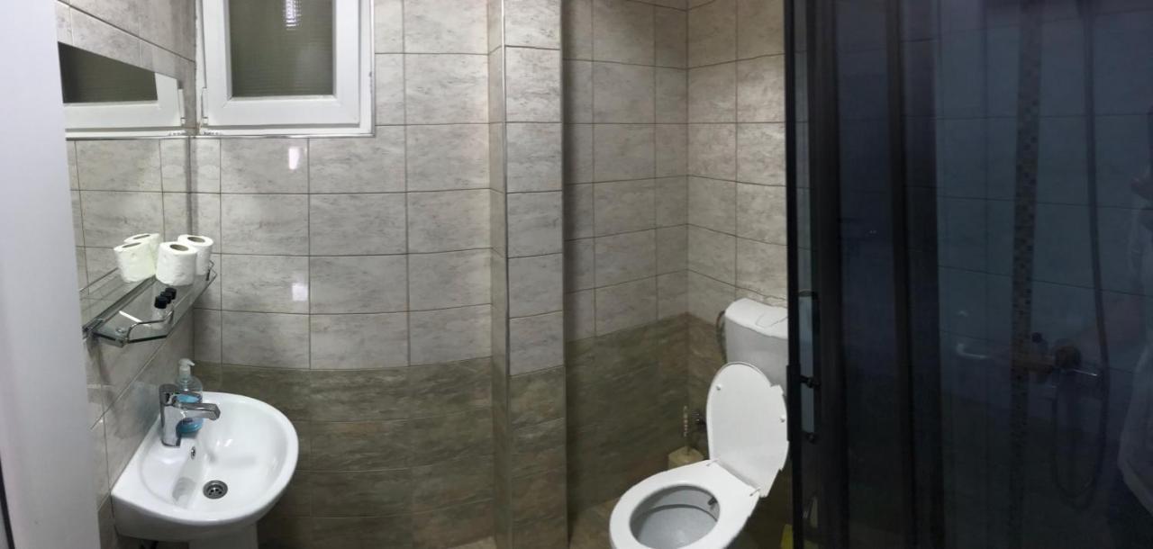 Venecia Plaza Struga Hotel Bagian luar foto