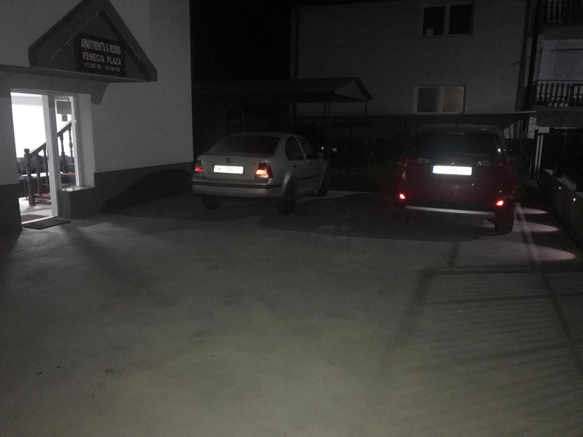 Venecia Plaza Struga Hotel Bagian luar foto