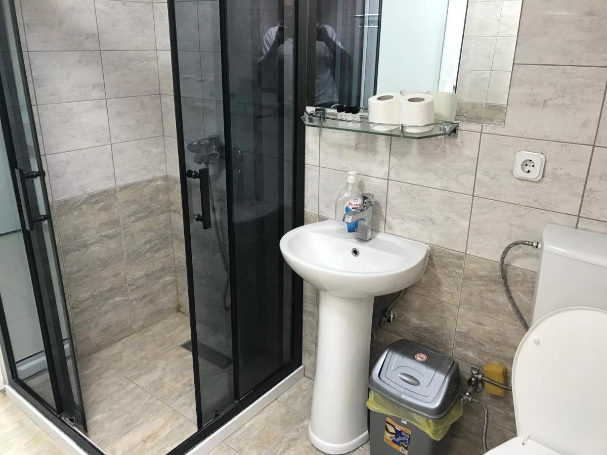 Venecia Plaza Struga Hotel Bagian luar foto