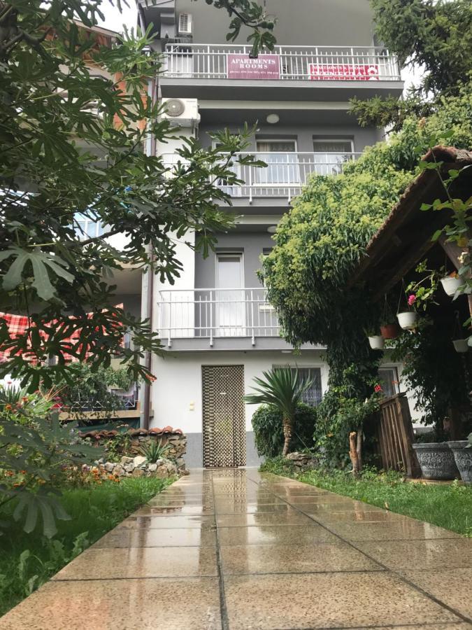 Venecia Plaza Struga Hotel Bagian luar foto