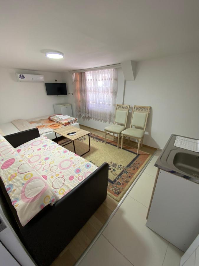 Venecia Plaza Struga Hotel Bagian luar foto